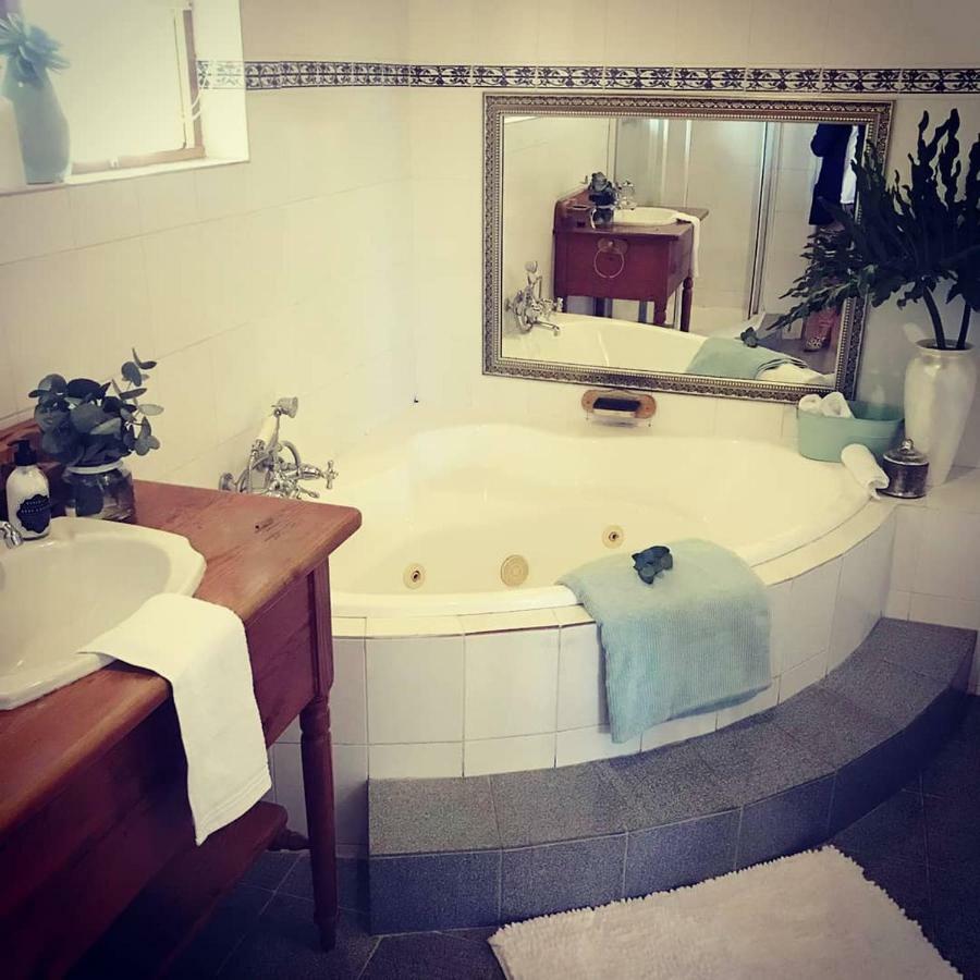 Erin Guesthouse And B&B Bergville Extérieur photo