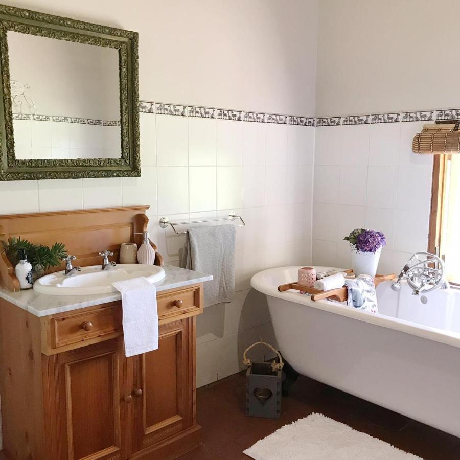 Erin Guesthouse And B&B Bergville Extérieur photo