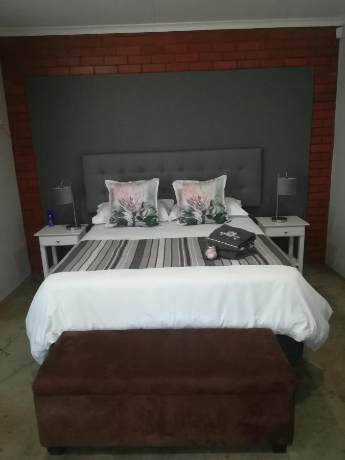 Erin Guesthouse And B&B Bergville Extérieur photo