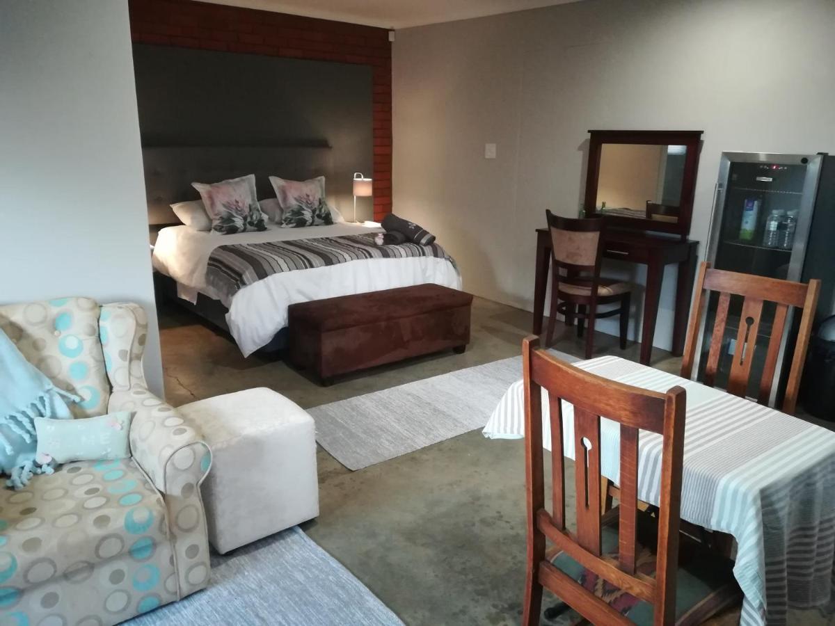 Erin Guesthouse And B&B Bergville Extérieur photo